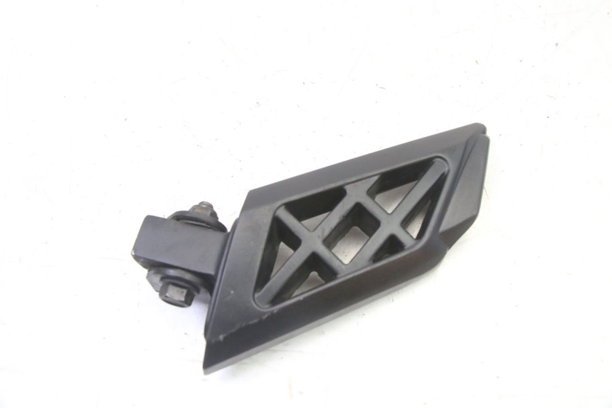 photo de CALE PIED ARRIERE GAUCHE PEUGEOT STREETZONE I NAKED 2T 50 (2018 - 2020) - Gros plan technique