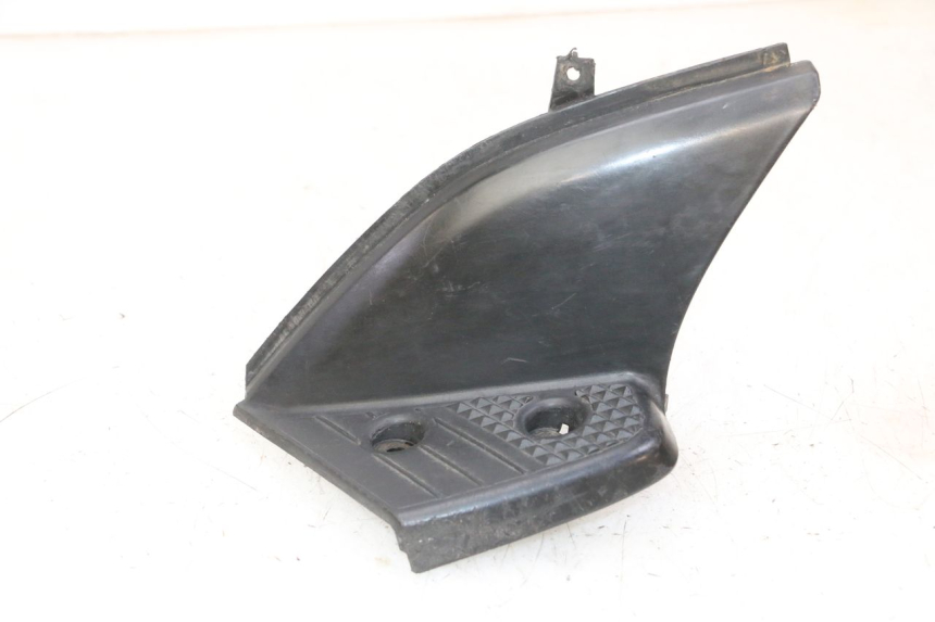 photo de CALE PIED ARRIERE GAUCHE MBK STUNT NAKED 50 (2004 - 2018) - Vue principale