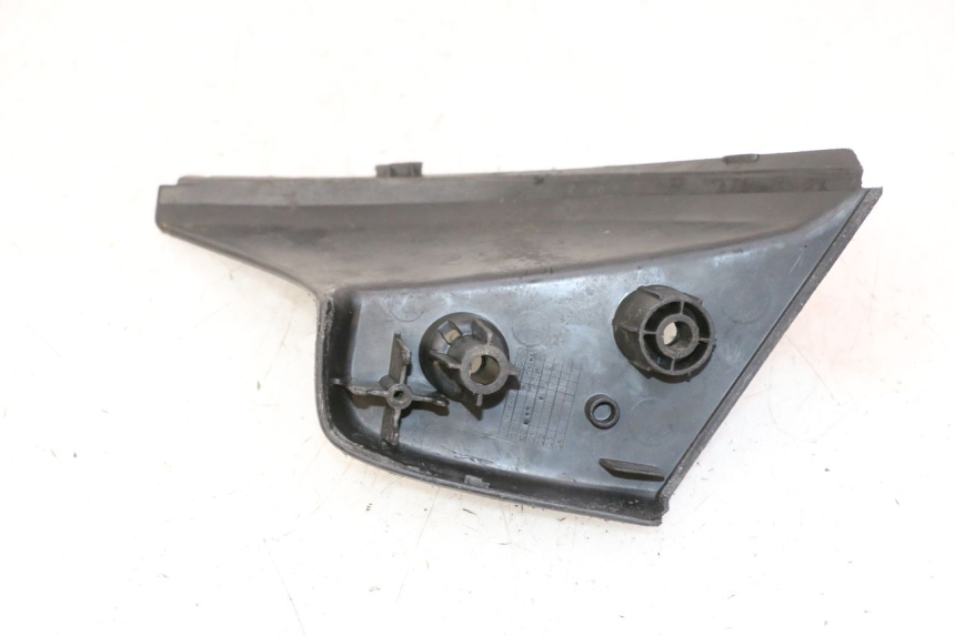 photo de CALE PIED ARRIERE GAUCHE MBK STUNT NAKED 50 (2004 - 2018) - Détail de la pièce