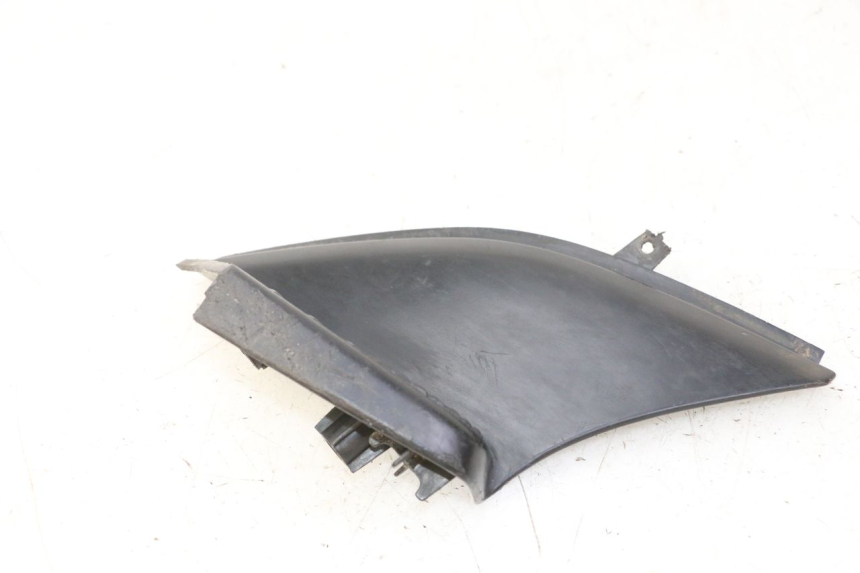 photo de CALE PIED ARRIERE GAUCHE MBK STUNT NAKED 50 (2004 - 2018) - Gros plan technique