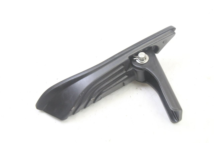 photo de CALE PIED ARRIERE GAUCHE APRILIA SXR 50 (2021 - 2023) - Vue principale