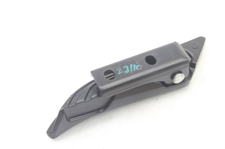 photo de CALE PIED ARRIERE GAUCHE APRILIA SXR 50 (2021 - 2023) - Zoom état d’usage