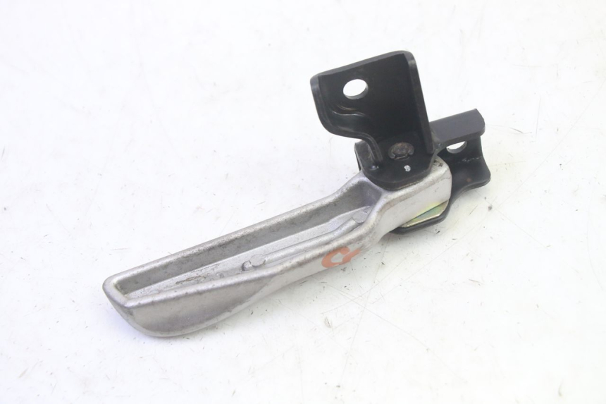 photo de CALE PIED ARRIERE GAUCHE PEUGEOT TWEET PRO EFI 4T 50 (2021 - 2022) - Vue d’ensemble