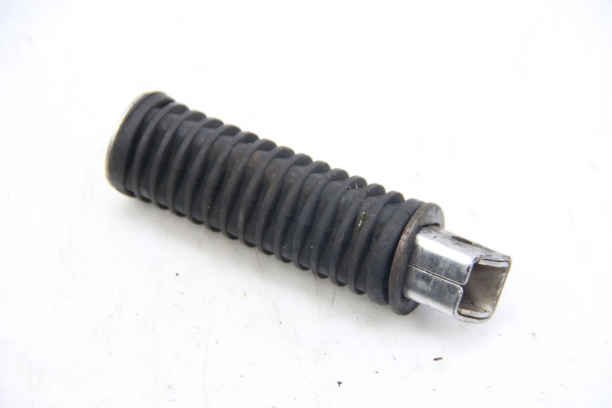 photo de CALE PIED ARRIERE GAUCHE HONDA VT C SHADOW 125 (1999 - 2007) - Zoom état d’usage