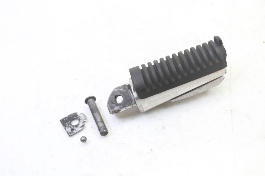 photo de CALE PIED ARRIERE GAUCHE YAMAHA XJ6 ABS 600 (2008 - 2016) - Vue principale