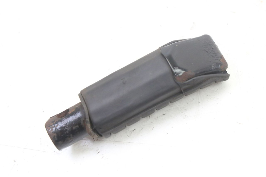 photo de CALE PIED ARRIERE GAUCHE HONDA XLV VARADERO 125 (2000 - 2006) - Gros plan technique