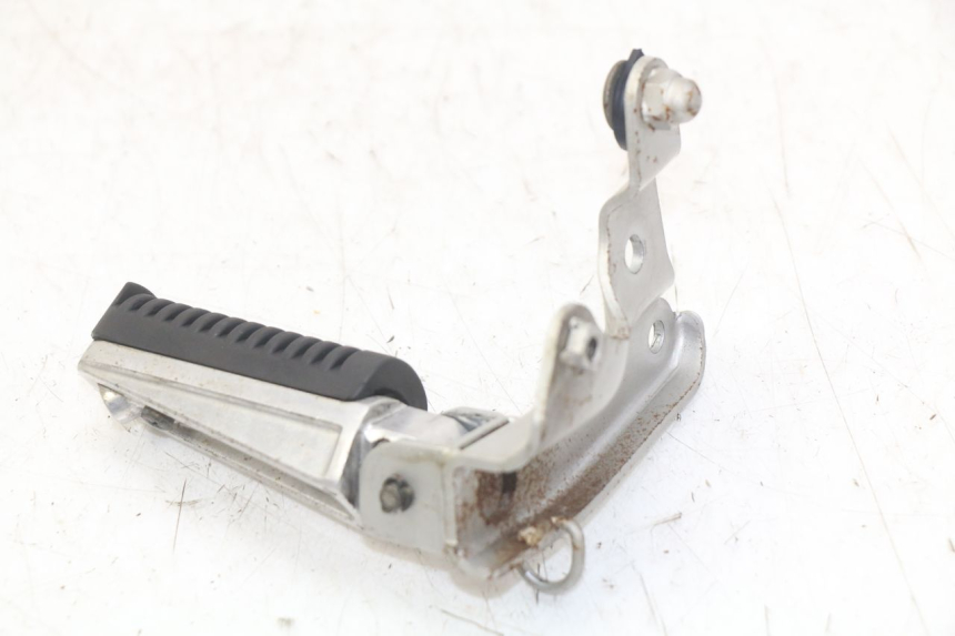 photo de CALE PIED ARRIERE GAUCHE YAMAHA XP T-MAX TMAX 500 (2004 - 2007) - Vue principale