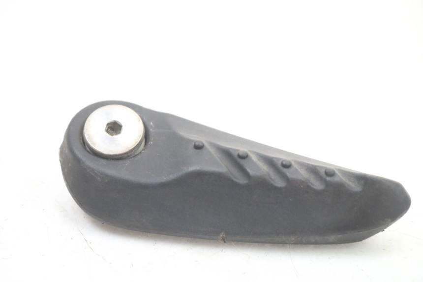 photo de CALE PIED ARRIERE GAUCHE YAMAHA NEOS NEO'S 4T 50 (2008 - 2016) - Détail de la pièce