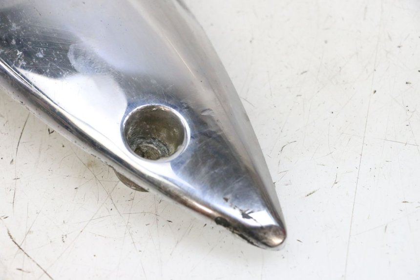 photo de CALE PIED ARRIERE GAUCHE KYMCO ZING 125 (1997 - 2003) - Détail de la pièce