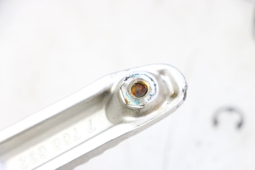 photo de CALE PIED AVANT DROIT BMW S RR ABS S1000RR 1000 (2015 - 2018) - Zoom état d’usage