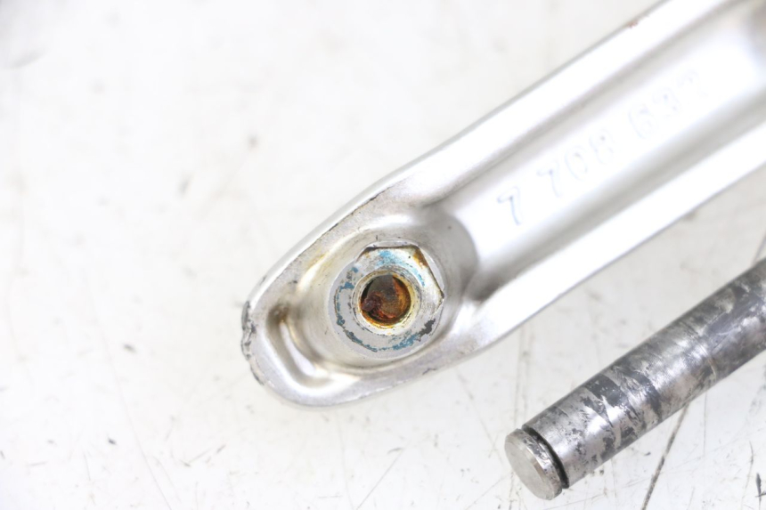 photo de CALE PIED AVANT DROIT BMW S RR ABS S1000RR 1000 (2015 - 2018) - Autre angle de vue