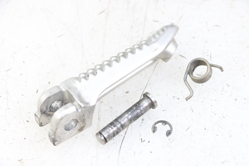 photo de CALE PIED AVANT DROIT BMW S RR ABS S1000RR 1000 (2015 - 2018) - Vue d’ensemble