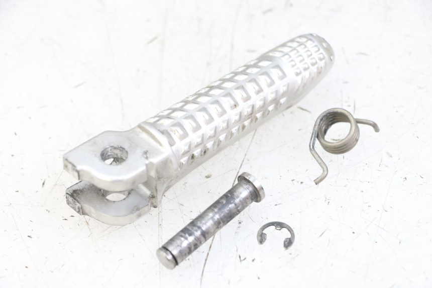 photo de CALE PIED AVANT DROIT BMW S RR ABS S1000RR 1000 (2015 - 2018) - Points de fixation