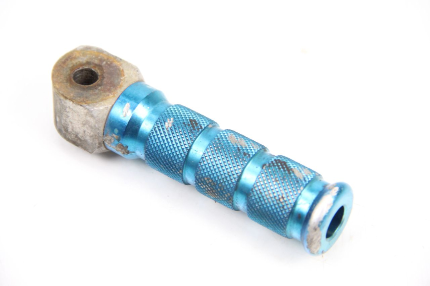 photo de CALE PIED AVANT DROIT HONDA CBR F SC21 1000 (1986 - 1992) - Vue principale