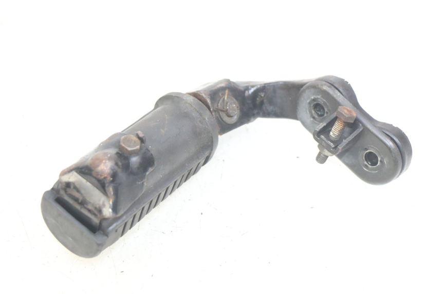 photo de CALE PIED AVANT DROIT HONDA CM 125 (1983 - 2003) - Autre angle de vue