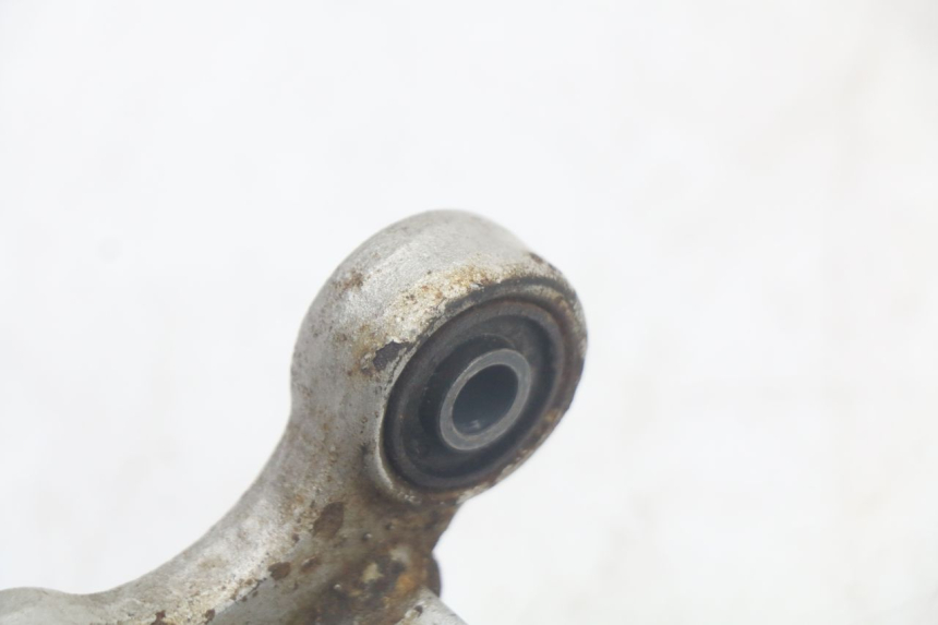 photo de CALE PIED AVANT DROIT YAMAHA FJ 3CX 1200 (1986 - 1996) - Zoom état d’usage