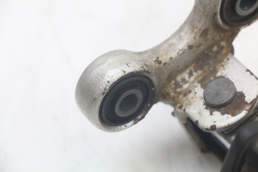 photo de CALE PIED AVANT DROIT YAMAHA FJ 3CX 1200 (1986 - 1996) - Autre angle de vue