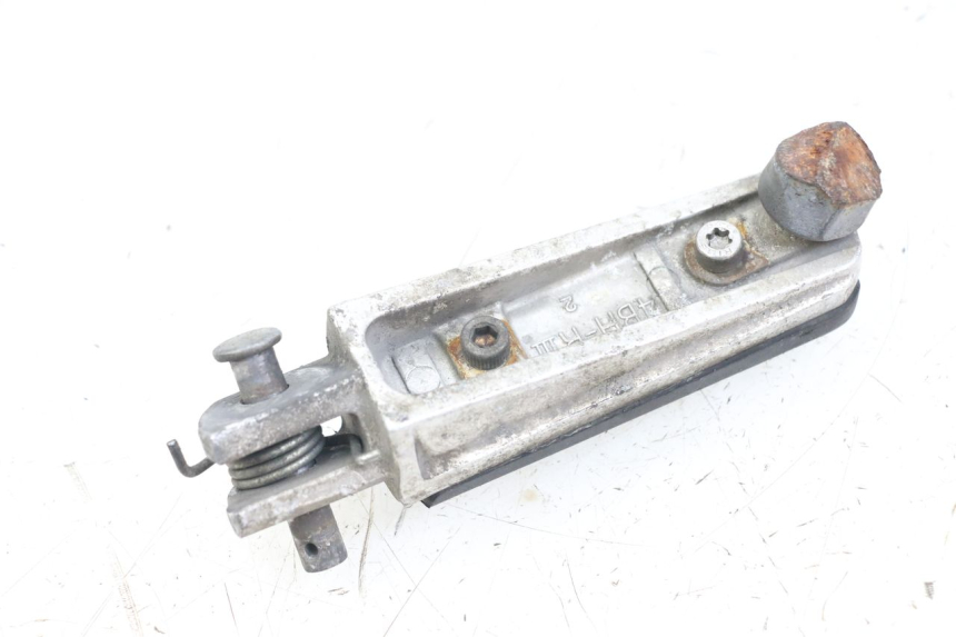 photo de CALE PIED AVANT DROIT YAMAHA FJR ABS 1300 (2006 - 2012) - Détail de la pièce