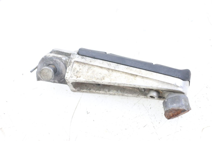 photo de CALE PIED AVANT DROIT YAMAHA FJR ABS 1300 (2006 - 2012) - Zoom état d’usage