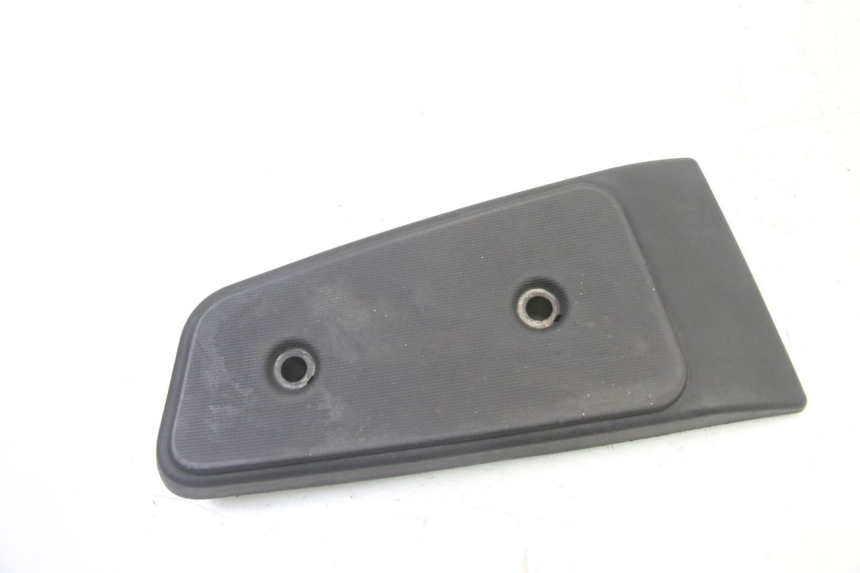 photo de CALE PIED AVANT DROIT PIAGGIO MP3 RL 250 (2006 - 2010) - Vue principale
