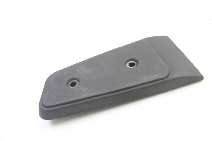 photo de CALE PIED AVANT DROIT PIAGGIO MP3 RL 250 (2006 - 2010) - Détail de la pièce
