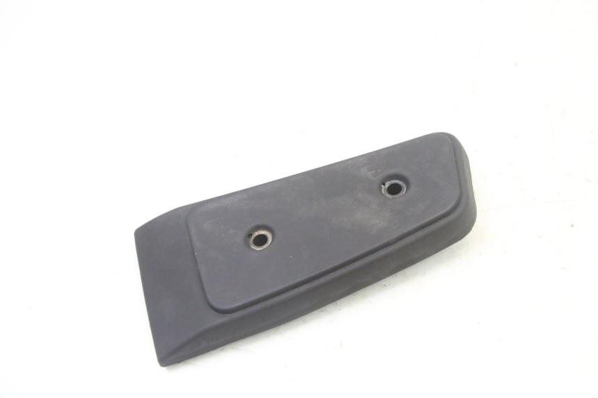 photo de CALE PIED AVANT DROIT PIAGGIO MP3 RL 250 (2006 - 2010) - Zoom état d’usage