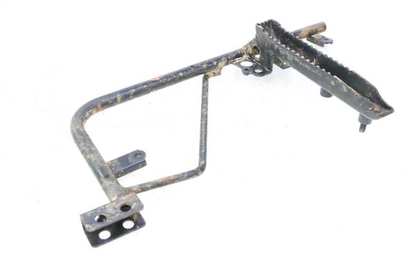 photo de CALE PIED AVANT DROIT KYMCO MXU R 250 (2004 - 2010) - Gros plan technique