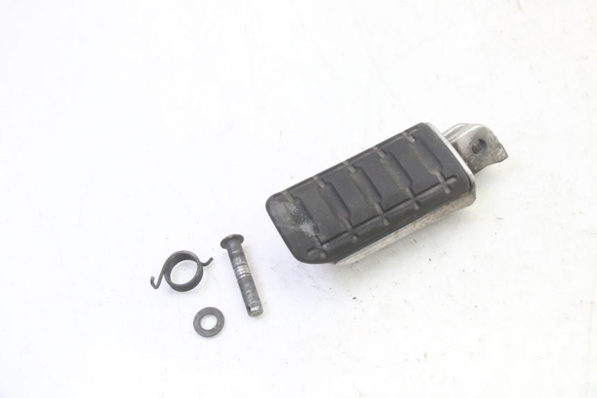 photo de CALE PIED AVANT DROIT HONDA NTV DEAUVILLE 650 (2001 - 2006) - Zoom état d’usage