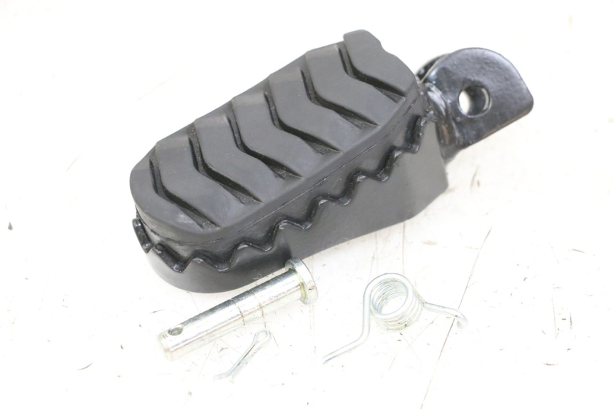 photo de CALE PIED AVANT DROIT ROYAL ENFIELD SCRAM 411 (2022 - 2024) - Vue principale