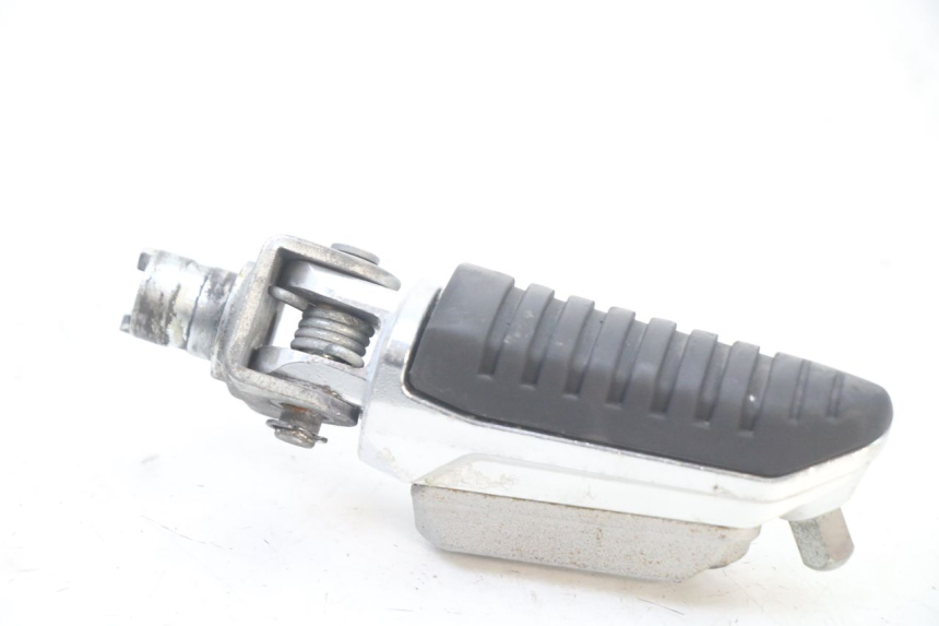 photo de CALE PIED AVANT DROIT SUZUKI GSX F GSXF 650 (2007 - 2015) - Vue principale
