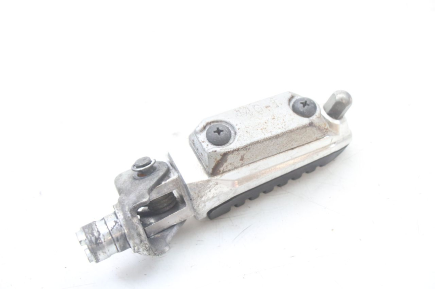 photo de CALE PIED AVANT DROIT SUZUKI GSX F GSXF 650 (2007 - 2015) - Gros plan technique