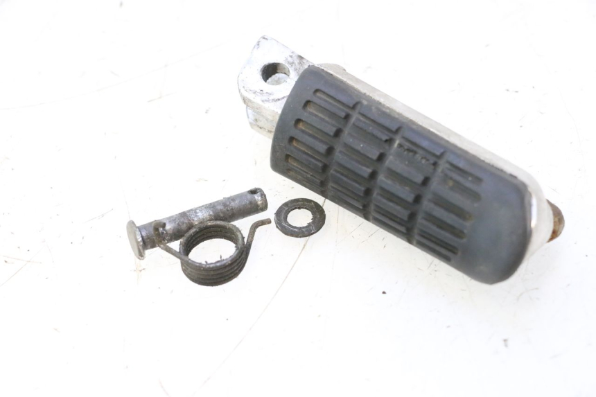 photo de CALE PIED AVANT DROIT HONDA VFR FI RC46 800 (1998 - 2001) - Vue d’ensemble