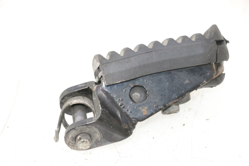photo de CALE PIED AVANT DROIT HONDA XRV AFRICA TWIN 750 (1990 - 1992) - Points de fixation