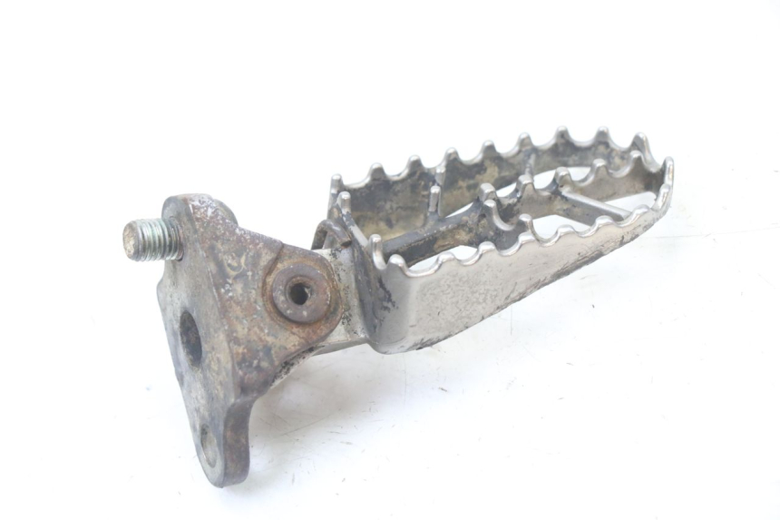 photo de CALE PIED AVANT DROIT YAMAHA YZ-F YZF 250 (2007 - 2013) - Détail de la pièce