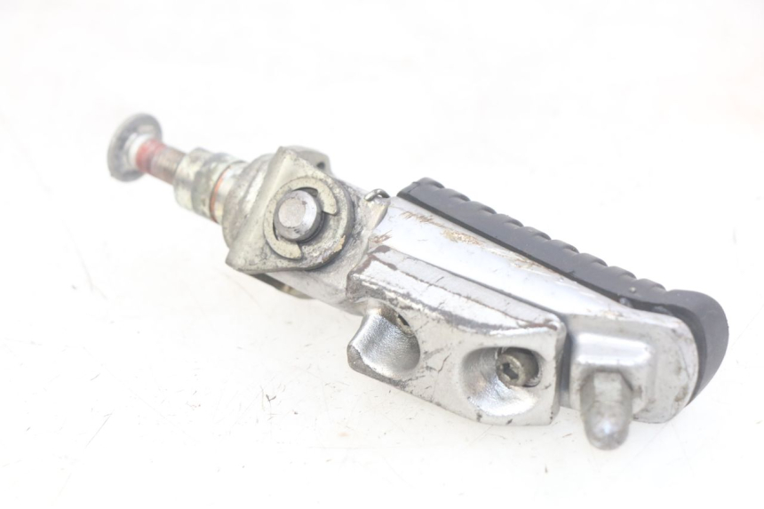 photo de CALE PIED AVANT DROIT KAWASAKI Z 750 (2007 - 2013) - Zoom état d’usage