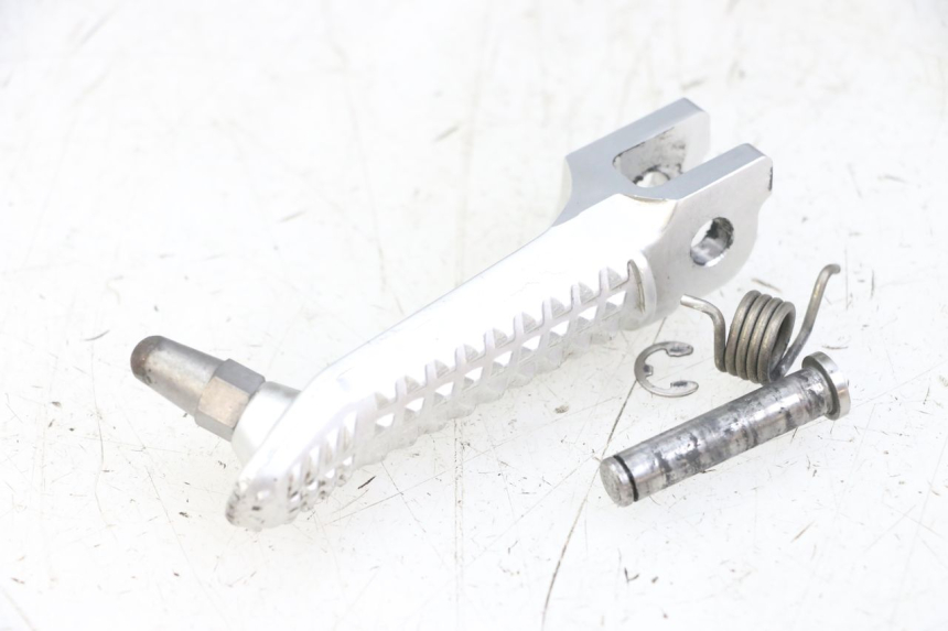 photo de CALE PIED AVANT GAUCHE BMW S RR ABS S1000RR 1000 (2015 - 2018) - Autre angle de vue