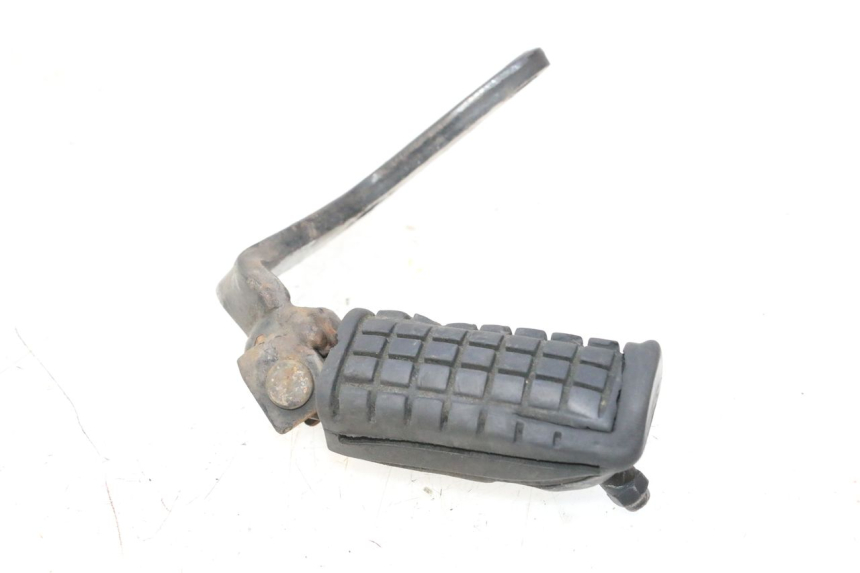photo de CALE PIED AVANT GAUCHE HONDA CB TWO FIFTY 250 (1991 - 2002) - État de surface
