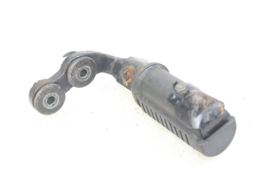 photo de REPOSE-PIED AVANT GAUCHE HONDA CM 125 (1983 - 2003) - Autre angle de vue