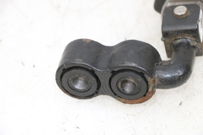 photo de CALE PIED AVANT GAUCHE KSR CODE 125 (2018 - 2020) - Points de fixation