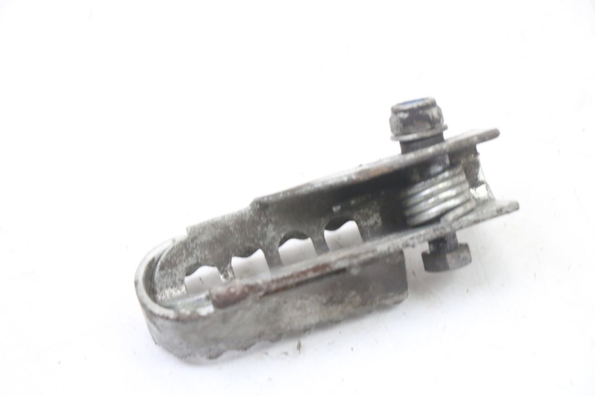 photo de CALE PIED AVANT GAUCHE DERBI SENDA R X-TREME 50 (2006 - 2010) - Autre angle de vue