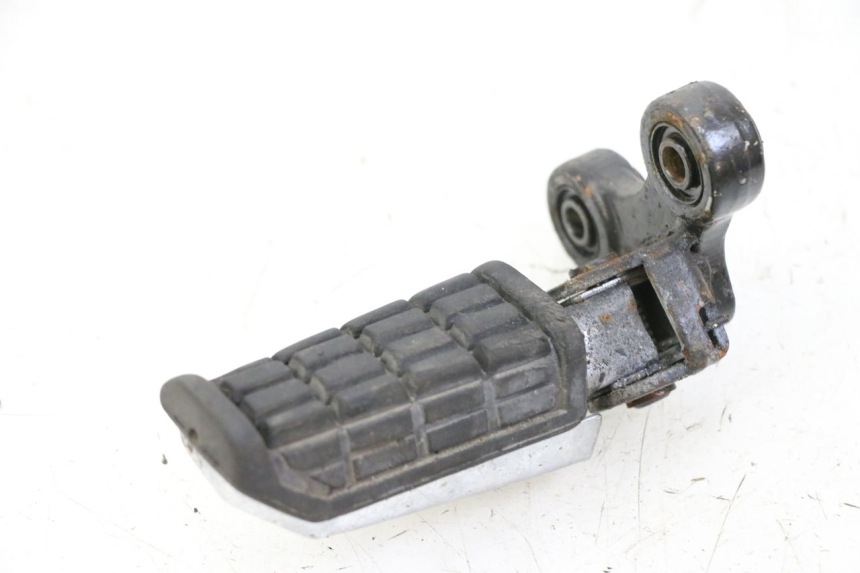 photo de CALE PIED AVANT GAUCHE YAMAHA FJ 36Y 1100 (1984 - 1985) - Vue principale