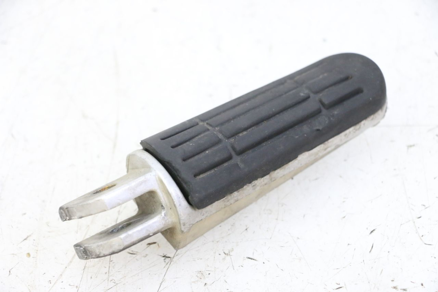 photo de CALE PIED AVANT GAUCHE YAMAHA FJR ABS 1300 (2006 - 2012) - Gros plan technique