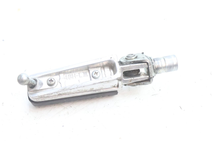 photo de CALE PIED AVANT GAUCHE YAMAHA FZ8 800 (2010 - 2016) - Autre angle de vue