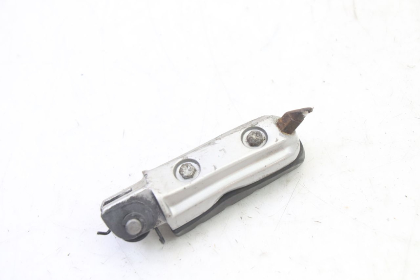 photo de CALE PIED AVANT GAUCHE BMW G310 R 310 (2016 - 2020) - Vue d’ensemble