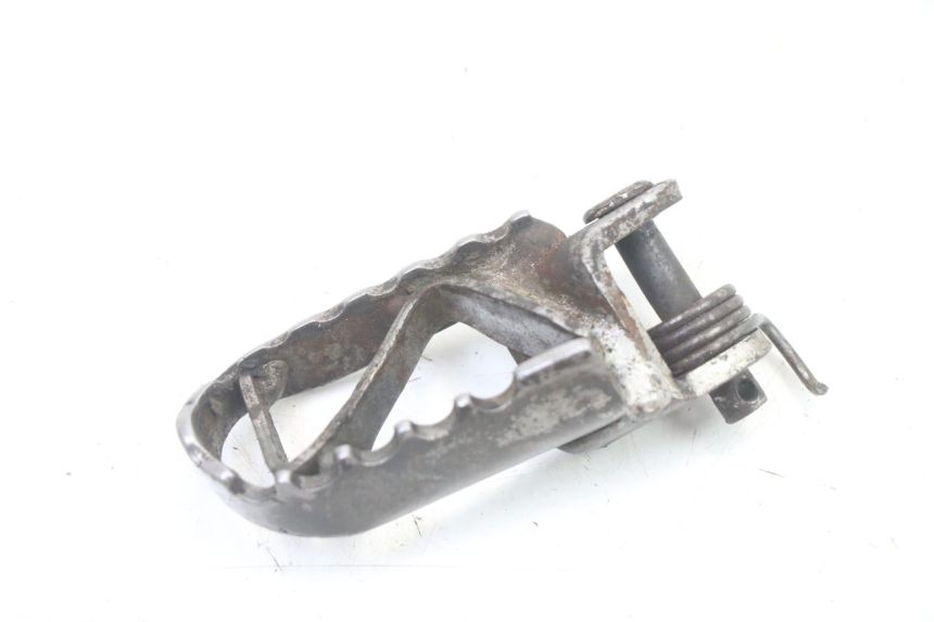 photo de CALE PIED AVANT GAUCHE HONDA CR 85 (2003 - 2007) - Détail de la pièce