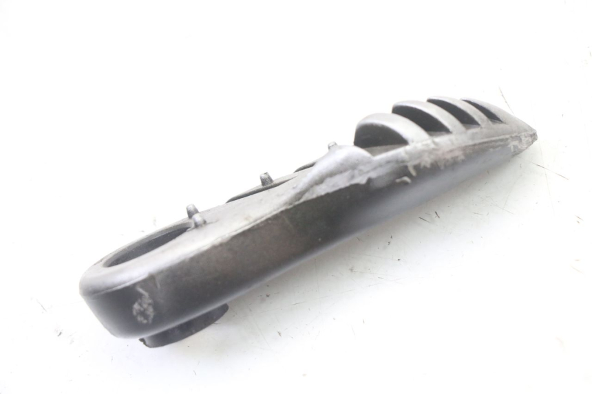 photo de CALE PIED AVANT GAUCHE MBK BOOSTER SPIRIT NAKED 50 (2004 - 2017) - Zoom état d’usage