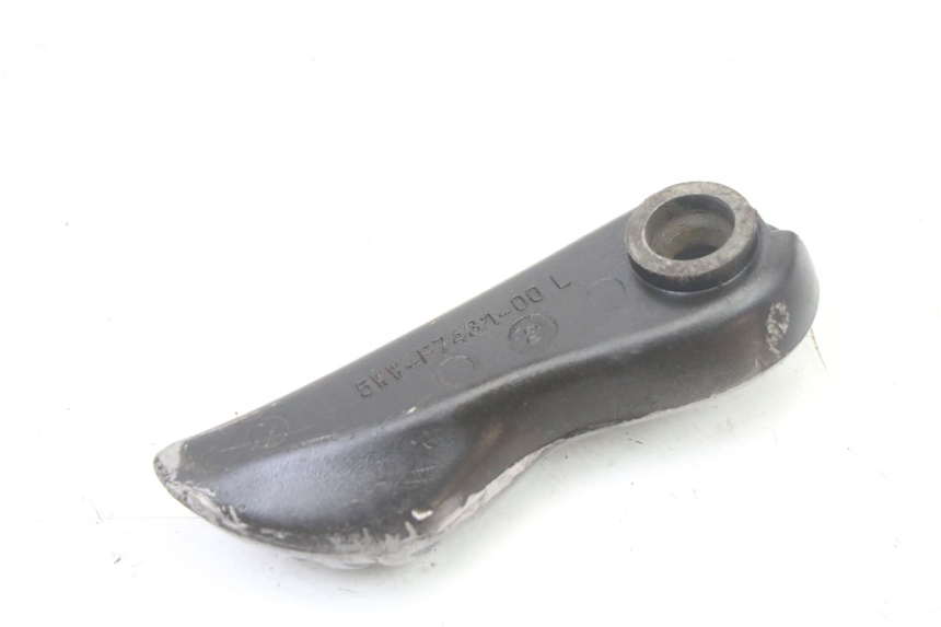 photo de CALE PIED AVANT GAUCHE MBK BOOSTER SPIRIT NAKED 50 (2004 - 2017) - Autre angle de vue