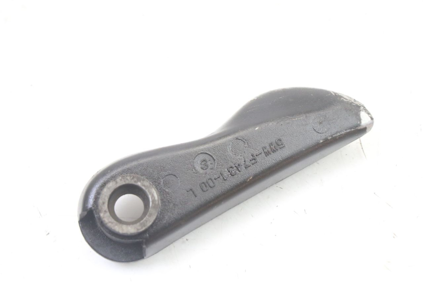 photo de CALE PIED AVANT GAUCHE MBK BOOSTER SPIRIT NAKED 50 (2004 - 2017) - Gros plan technique