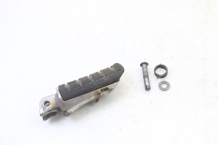 photo de CALE PIED AVANT GAUCHE HONDA NTV DEAUVILLE 650 (2001 - 2006) - Zoom état d’usage