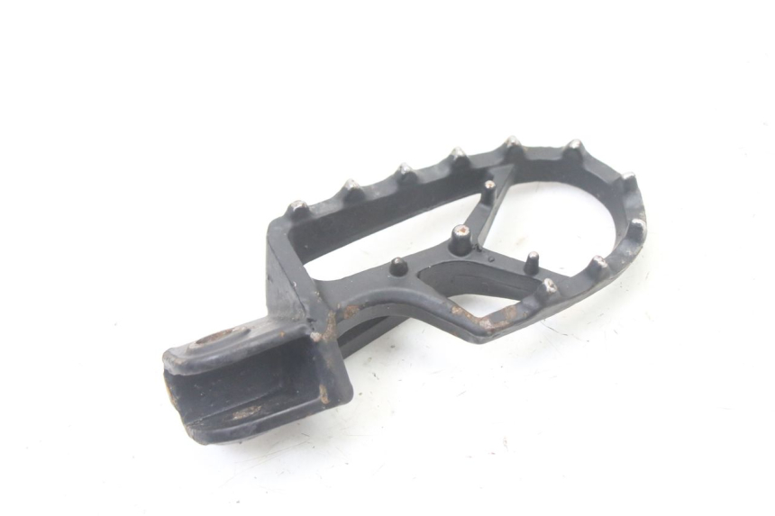 photo de CALE PIED AVANT GAUCHE SMALL MX THUNDER 250 - Détail de la pièce